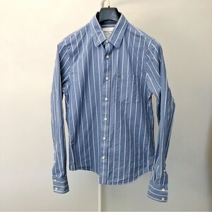 Abercrombie & Fitch Stripped Pastel Blue Long Sleeves Button Down Shirt Blouse.